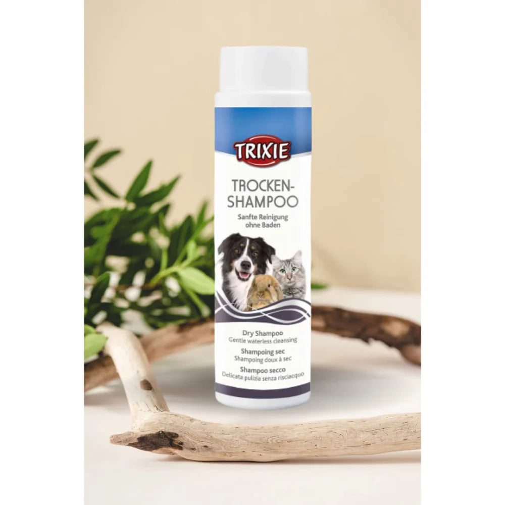 Trixie- Dry Shampoo for Dogs and Cats